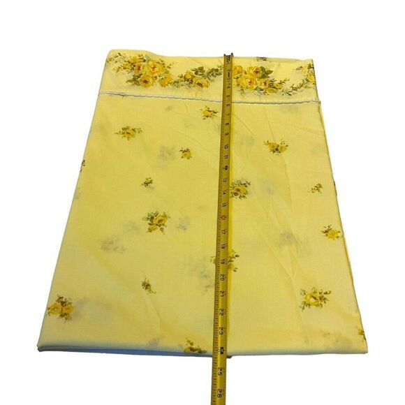 Twin Perma Prest Yellow Floral Set of 2 Flat Sheets 1 Pillowcase Vintage Lot - Picture 3 of 10